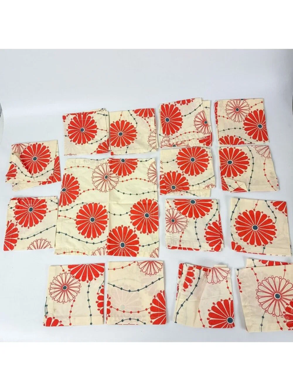 Crate And Barrel Orange Floral Spinwheel Cotton Cocktail Napkins Set Of 15